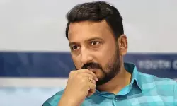 പ്രായപൂര്‍ത്തിയാകാത്ത ഒരാളെ ഉള്‍പ്പെടെ 10ലേറെ പേരെ പീഡിപ്പിച്ചു; രാഹുല്‍ മാങ്കൂട്ടത്തിലിനെതിരേ അതിജീവിത സുപ്രിംകോടതിയില്‍