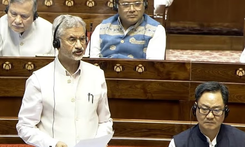 പശ്ചിമേഷ്യന്‍ സംഘര്‍ഷം; ഇന്ത്യന്‍ ഉപഭോക്താക്കളുടെ താല്‍പ്പര്യങ്ങള്‍ സംരക്ഷിക്കുന്നതിനാണ് പ്രഥമ പരിഗണന നല്‍കുന്നതെന്ന് എസ് ജയശങ്കര്‍