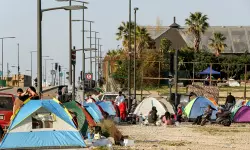 ലബ്‌നാനിലേക്ക് 60 മെട്രിക് ടണ്‍ ഭക്ഷ്യ വിഭവങ്ങള്‍ അയച്ച് ഫ്രാന്‍സ്