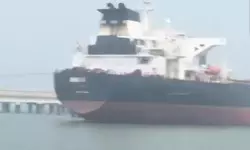 സൗദി അറേബ്യയില്‍ നിന്ന് എണ്ണയുമായി പോയ കപ്പല്‍ മുംബൈയിലെത്തി, വീഡിയോ