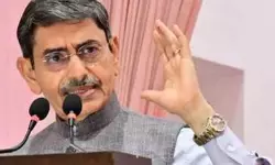 പശ്ചിമ ബംഗാളിന്റെ 22-ാമത് ഗവര്‍ണറായി ആര്‍ എന്‍ രവി സത്യപ്രതിജ്ഞ ചെയ്തു