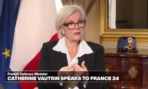 ഹോര്മുസിലേക്ക് പടക്കപ്പലുകള് അയക്കില്ലെന്ന് ഫ്രാന്സ്; ഇസ്രായേലിനും അമേരിക്കക്കും ഒരേ ലക്ഷ്യമാണോയെന്നും ഫ്രാന്സ് പ്രതിരോധ മന്ത്രി ചോദിച്ചു ഹോര്മുസിലേക്ക് പടക്കപ്പലുകള് അയക്കില്ലെന്ന് ഫ്രാന്സ്; ഇസ്രായേലിനും അമേരിക്കക്കും ഒരേ ലക്ഷ്യമാണോയെന്നും ഫ്രാന്സ് പ്രതിരോധ മന്ത്രി ചോദിച്ചു