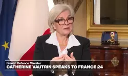 ഹോര്മുസിലേക്ക് പടക്കപ്പലുകള് അയക്കില്ലെന്ന് ഫ്രാന്സ്; ഇസ്രായേലിനും അമേരിക്കക്കും ഒരേ ലക്ഷ്യമാണോയെന്നും ഫ്രാന്സ് പ്രതിരോധ മന്ത്രി ചോദിച്ചു ഹോര്മുസിലേക്ക് പടക്കപ്പലുകള് അയക്കില്ലെന്ന് ഫ്രാന്സ്; ഇസ്രായേലിനും അമേരിക്കക്കും ഒരേ ലക്ഷ്യമാണോയെന്നും ഫ്രാന്സ് പ്രതിരോധ മന്ത്രി ചോദിച്ചു