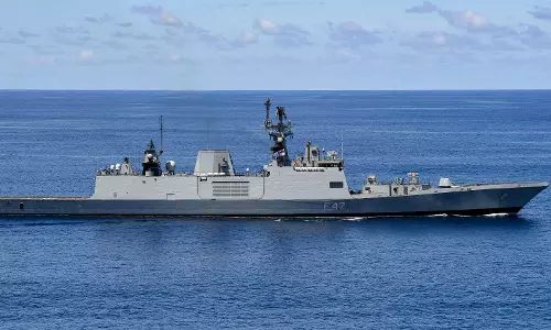 ഒന്ന്-രണ്ടു മണിക്കൂറുകള്‍ക്കുള്ളില്‍ ശിവാലിക് കപ്പല്‍ ഇന്ത്യന്‍ തീരമണയും