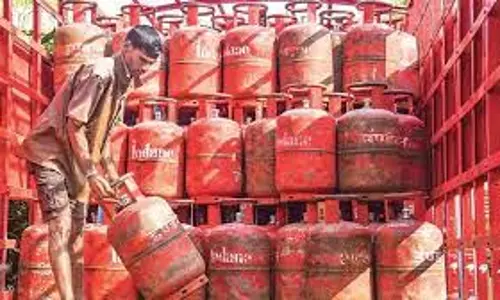 സംസ്ഥാനങ്ങള്ക്കുള്ള വാണിജ്യ എല്പിജി വിഹിതം കൂട്ടി കേന്ദ്രം സംസ്ഥാനങ്ങള്ക്കുള്ള വാണിജ്യ എല്പിജി വിഹിതം കൂട്ടി കേന്ദ്രം