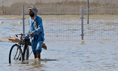 ബഹ്‌റയ്‌നില്‍ കനത്ത മഴ; താഴ്ന്ന പ്രദേശങ്ങളില്‍ വെള്ളക്കെട്ട്