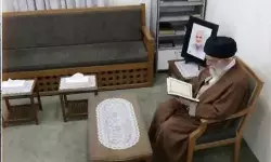 സോഷ്യല് മീഡിയയില് വൈറലായി ഇറാനിയന് മുന് പരമോന്നത നേതാവിന്റെ ഫോട്ടോ സോഷ്യല് മീഡിയയില് വൈറലായി ഇറാനിയന് മുന് പരമോന്നത നേതാവിന്റെ ഫോട്ടോ