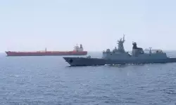 ഹോര്‍മുസ് കടലിടുക്ക് വഴി 20 പാകിസ്താന്‍ കപ്പലുകള്‍ക്ക് ഇറാന്‍ അനുമതി; ഒരു ദിവസം രണ്ട് കപ്പലുകള്‍