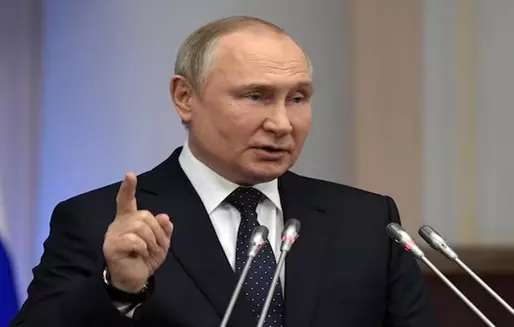 പെട്രോള് കയറ്റുമതി താല്ക്കാലികമായി നിര്ത്തി റഷ്യ പെട്രോള് കയറ്റുമതി താല്ക്കാലികമായി നിര്ത്തി റഷ്യ