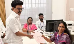 തമിഴ്നാട് നിയമസഭാ തിരഞ്ഞെടുപ്പ്: സ്റ്റാലിന് നാമനിര്ദേശ പത്രിക സമര്പ്പിച്ചു തമിഴ്നാട് നിയമസഭാ തിരഞ്ഞെടുപ്പ്: സ്റ്റാലിന് നാമനിര്ദേശ പത്രിക സമര്പ്പിച്ചു