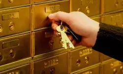 ലോക്കറുടമകള്‍ക്ക് വാര്‍ഷിക വാടകയുടെ നൂറിരട്ടി തുക നഷ്ടപരിഹാരമായി ലഭിക്കുമെന്ന് കേന്ദ്രം