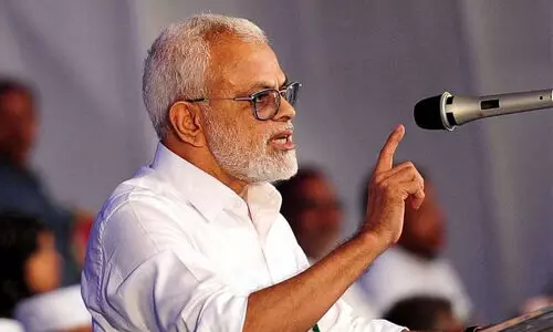 ഇ അബൂബക്കറിനെ സ്വകാര്യ ആശുപത്രിയിലേക്ക് മാറ്റണമെന്ന ആവശ്യം ഡല്ഹി ഹൈക്കോടതി തള്ളി; മറ്റൊരു ഡോക്ടറുടെ അഭിപ്രായം തേടാന് അനുമതി ഇ അബൂബക്കറിനെ സ്വകാര്യ ആശുപത്രിയിലേക്ക് മാറ്റണമെന്ന ആവശ്യം ഡല്ഹി ഹൈക്കോടതി തള്ളി; മറ്റൊരു ഡോക്ടറുടെ അഭിപ്രായം തേടാന് അനുമതി