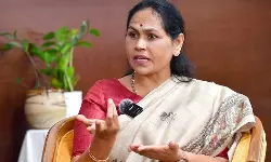 ലൗ ജിഹാദ് മാത്രമല്ല ലാന്ഡ് ജിഹാദും ബിസിനസ് ജിഹാദുമുണ്ട്; കേരളത്തിനെതിരേ വിദ്വേഷ പ്രചാരണവുമായി കര്ണാടക ബിജെപി നേതാവ് ശോഭ കരന്തലജെ ലൗ ജിഹാദ് മാത്രമല്ല ലാന്ഡ് ജിഹാദും ബിസിനസ് ജിഹാദുമുണ്ട്; കേരളത്തിനെതിരേ വിദ്വേഷ പ്രചാരണവുമായി കര്ണാടക ബിജെപി നേതാവ് ശോഭ കരന്തലജെ