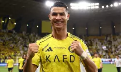 പരിക്കില് നിന്ന് മോചിതനായി ക്രിസ്റ്റിയാനോ; ഇരട്ട ഗോളുമായി താരം; വിജയകുതിപ്പ് തുടര്ന്ന് അല് നസര് പരിക്കില് നിന്ന് മോചിതനായി ക്രിസ്റ്റിയാനോ; ഇരട്ട ഗോളുമായി താരം; വിജയകുതിപ്പ് തുടര്ന്ന് അല് നസര്