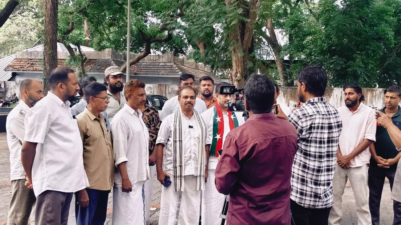 വി ഡി സതീശന്‍ സംഘപരിവാര്‍ വിരുദ്ധനാണെന്ന് പറയാനാകില്ല: സി പി എ ലത്തീഫ്