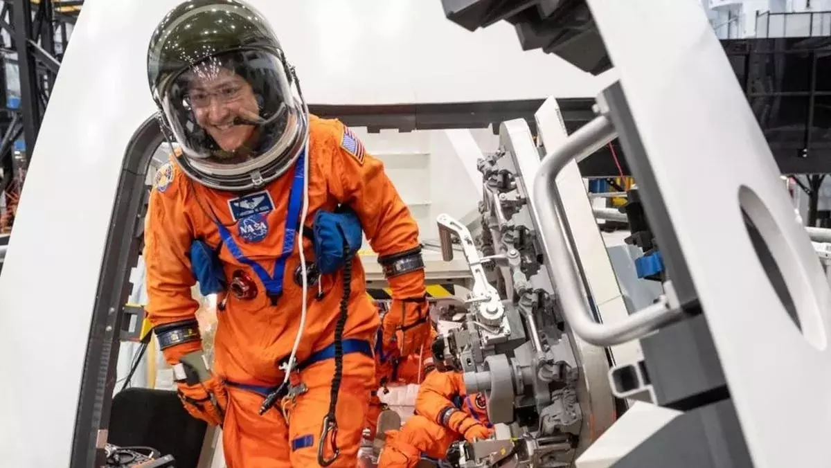 ഭൂമിയില്‍ നിന്ന് ഏറ്റവും ദൂരം സഞ്ചരിച്ച വനിത; ചരിത്രം കുറിച്ച് ക്രിസ്റ്റീന കോച്ച്