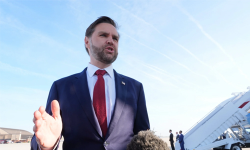 ദശാബ്ദങ്ങള്ക്കിടയിലെ നിര്ണായക ചര്ച്ച; ജെഡി വാന്സ് പാകിസ്താനിലേക്ക് ദശാബ്ദങ്ങള്ക്കിടയിലെ നിര്ണായക ചര്ച്ച; ജെഡി വാന്സ് പാകിസ്താനിലേക്ക്