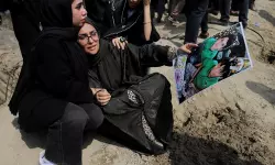 ഇറാനില് 940-ലധികം സ്കൂളുകള്ക്ക് കേടുപാടുകള് സംഭവിച്ചു; 18 എണ്ണം പൂര്ണമായും നശിച്ചു ഇറാനില് 940-ലധികം സ്കൂളുകള്ക്ക് കേടുപാടുകള് സംഭവിച്ചു; 18 എണ്ണം പൂര്ണമായും നശിച്ചു