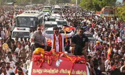 തമിഴ്‌നാട് സിറ്റിസണ്‍ഷിപ്പ് കാര്‍ഡ് പുറത്തിറക്കും, കൈക്കൂലിയില്ലാതെ സര്‍ക്കാര്‍ സേവനങ്ങള്‍; വിജയ്