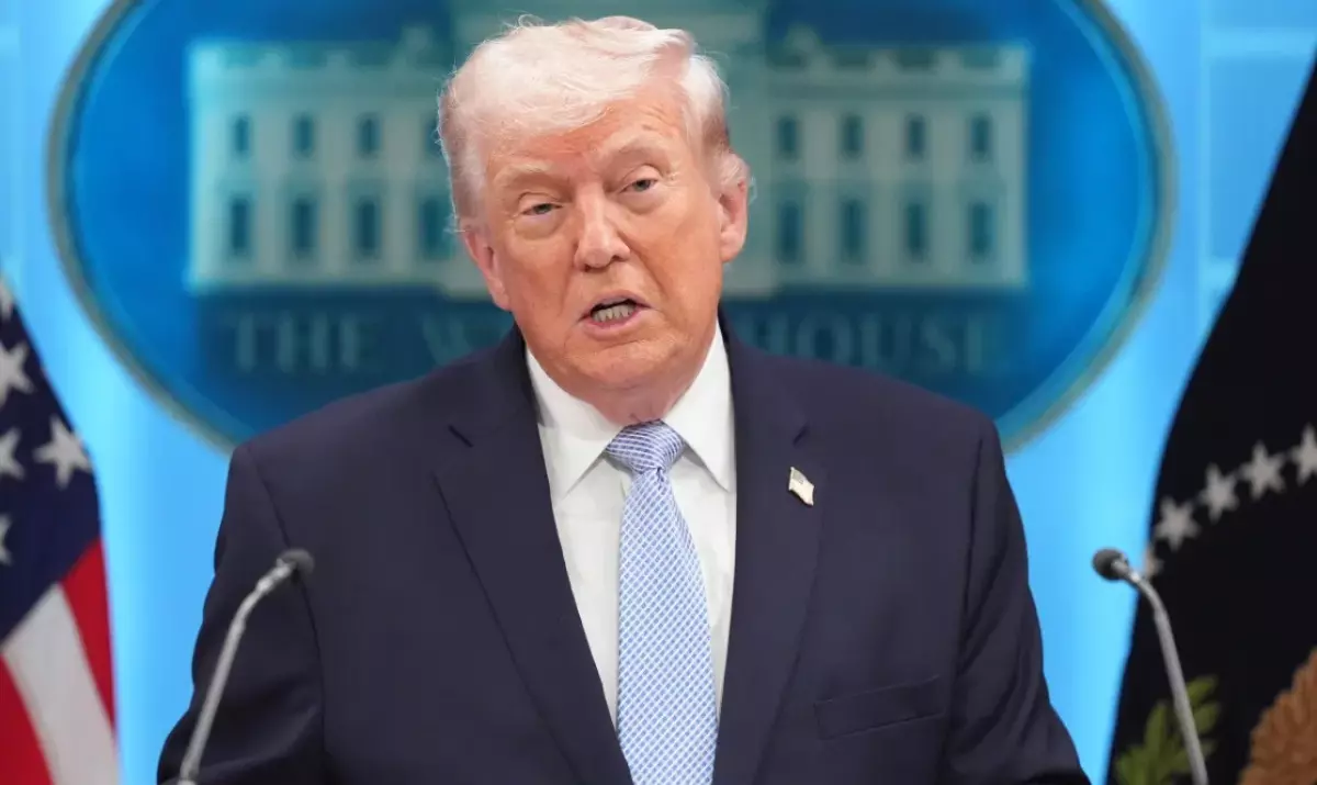 ഹോര്മുസില് നാവിക ഉപരോധം പ്രഖ്യാപിച്ച് ട്രംപ് ഹോര്മുസില് നാവിക ഉപരോധം പ്രഖ്യാപിച്ച് ട്രംപ്