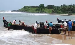 മല്‍സ്യത്തൊഴിലാളികള്‍ ദുരിതത്തില്‍;  മണ്ണെണ്ണ വില വര്‍ധിച്ചു