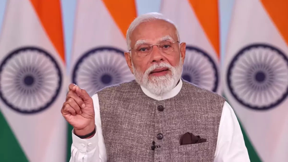 പ്രധാനമന്ത്രിയുടെ അഭിസംബോധന പെരുമാറ്റച്ചട്ട ലംഘനമെന്ന് ചൂണ്ടിക്കാട്ടി തിരഞ്ഞെടുപ്പ് കമ്മിഷന് പരാതി നല്‍കി കോണ്‍ഗ്രസ്