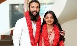 കുംഭമേള വൈറല്‍ പെണ്‍കുട്ടിയെ കണ്ടെത്താനായില്ല; മധ്യപ്രദേശ് പോലിസ് തിരിച്ചുപോയി