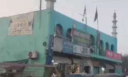 പൊതുഭൂമിയില്‍ അനധികൃതമായി നിര്‍മ്മിച്ചെന്നാരോപണം; പള്ളികള്‍ക്കെതിരേ നടപടിയെടുക്കണമെന്ന് ഉദ്യോഗസ്ഥര്‍ക്ക് നോട്ടിസ്