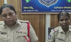 നോട്ടിസ് നല്‍കാന്‍ കൈക്കൂലി ആവശ്യപ്പെട്ടു; രണ്ടു പോലിസ് ഉദ്യോഗസ്ഥര്‍ക്കെതിരേ കേസ്